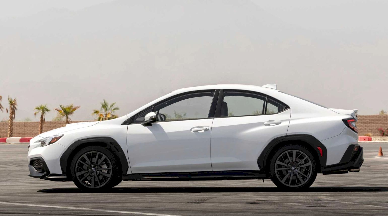 Đánh giá Subaru WRX STI 2022 : Mạnh hơn, nhiều công nghệ hơn và giá cao hơn