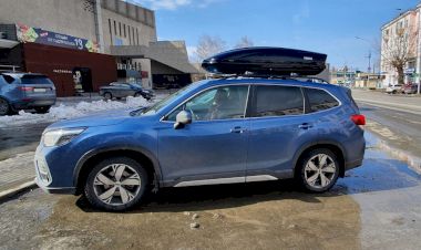 Phụ kiện cho xe Subaru: Thanh ngang giá nóc và hộp chứa đồ đến từ nhà cung cấp Thule ( Thụy Điển )