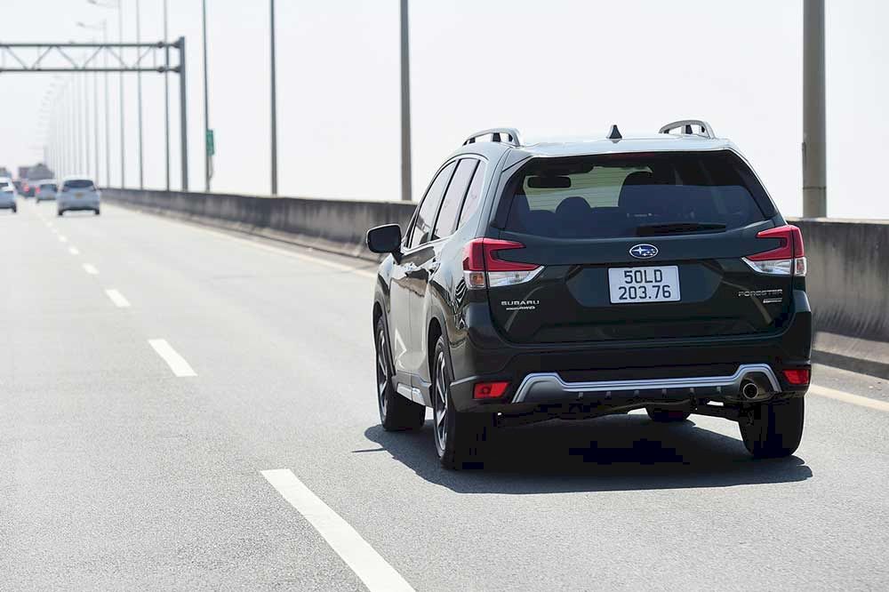 Subaru Forester 2023 nhập khẩu Th&aacute;i Lan : SUV gia đ&igrave;nh cho người m&ecirc; cầm l&aacute;i