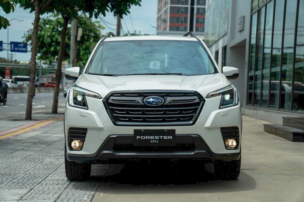 Subaru Forester : Giảm giá kỷ lục hơn 300 triệu, xả nốt bản nhập Thái