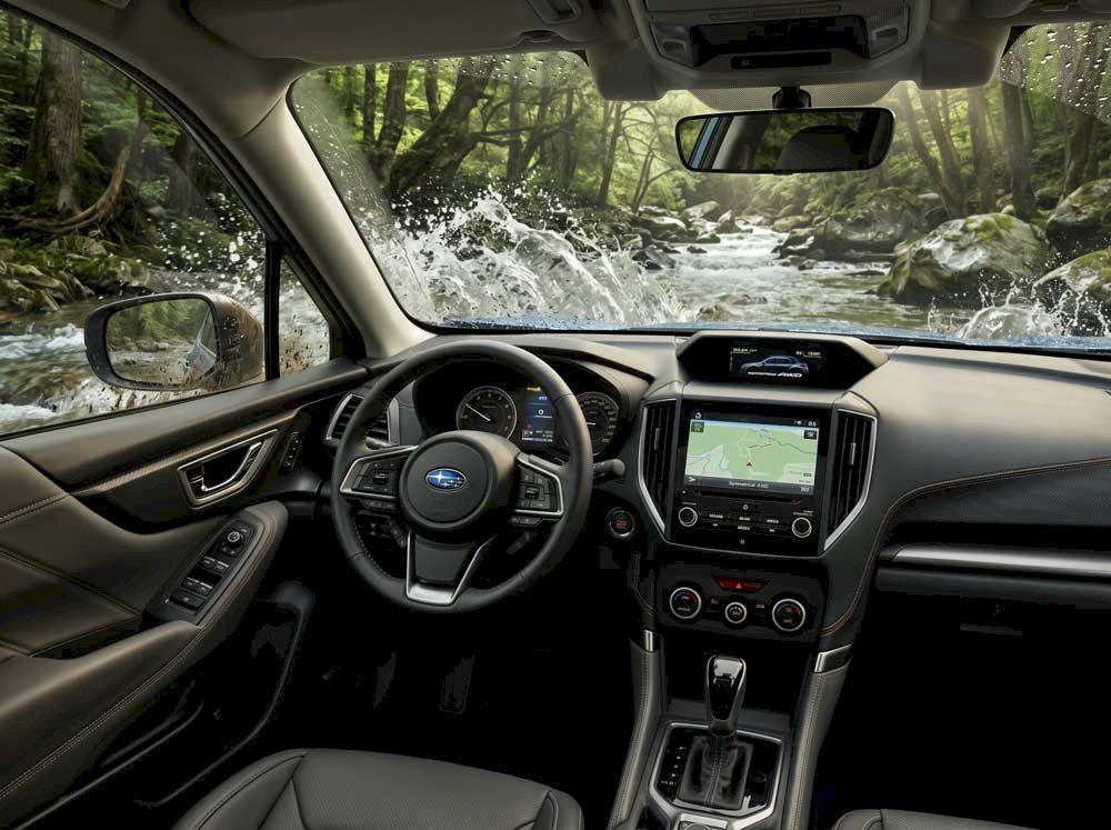 Subaru Forester giảm hơn 300 triệu đồng: SUV thực dụng đ&aacute;ng mua thời điểm n&agrave;y